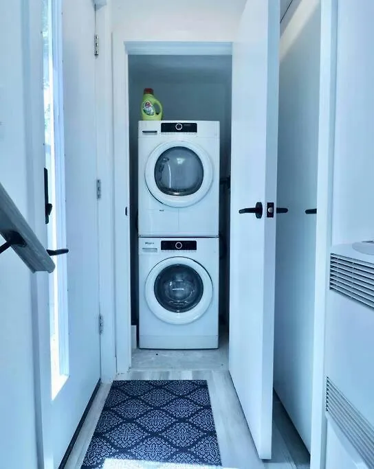 Cozy 1 Bedroom Laneway House Downtown Eastside 多伦多 公寓
