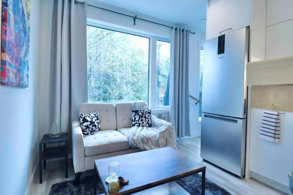 Cozy 1 Bedroom Laneway House Downtown Eastside Toronto